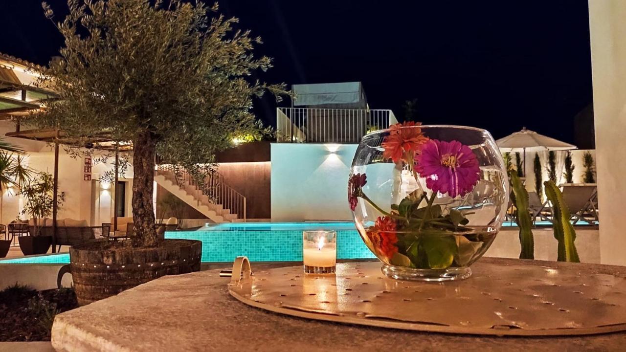 Ynaira Hotel & Spa อาริอานี ภายนอก รูปภาพ