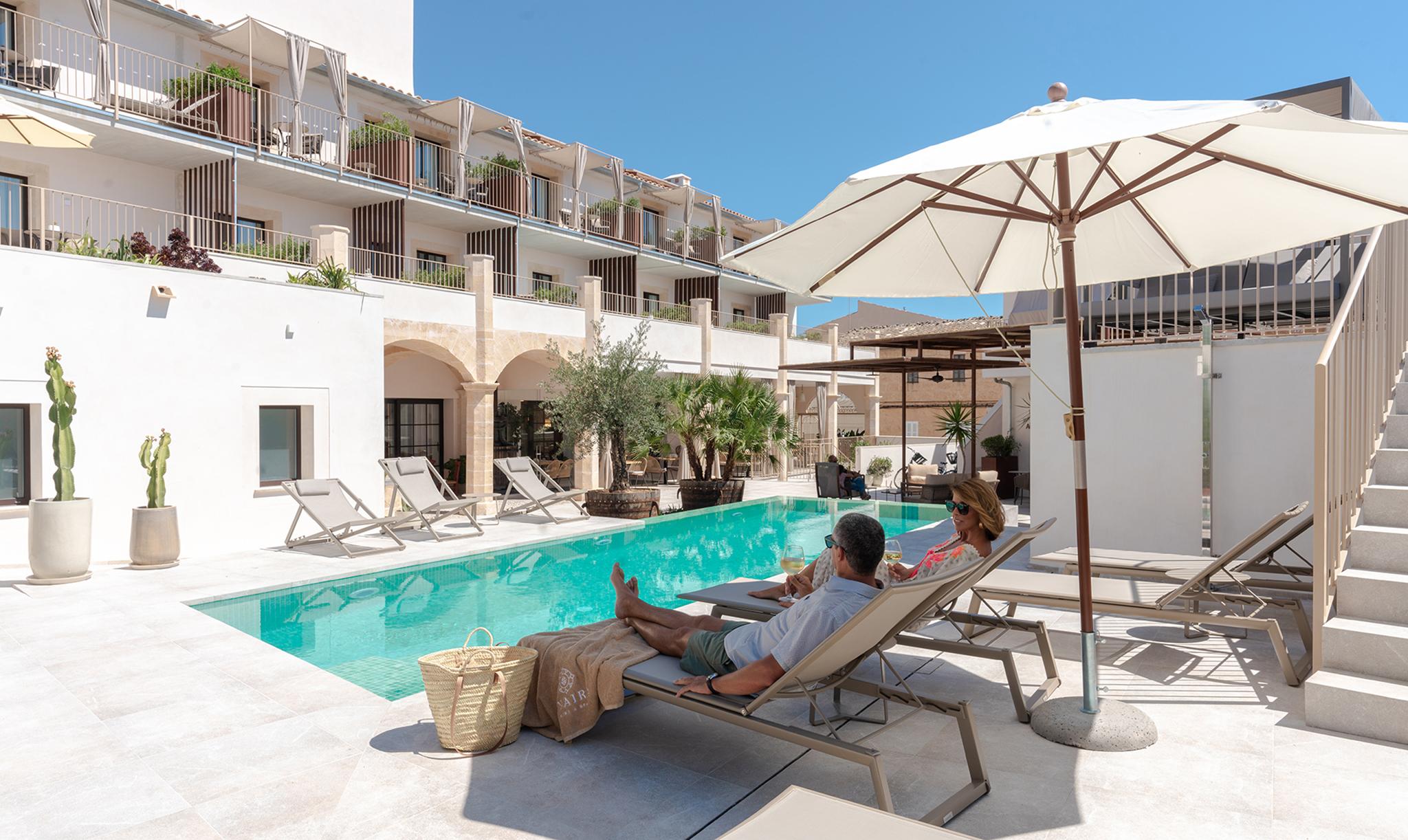Ynaira Hotel & Spa อาริอานี ภายนอก รูปภาพ
