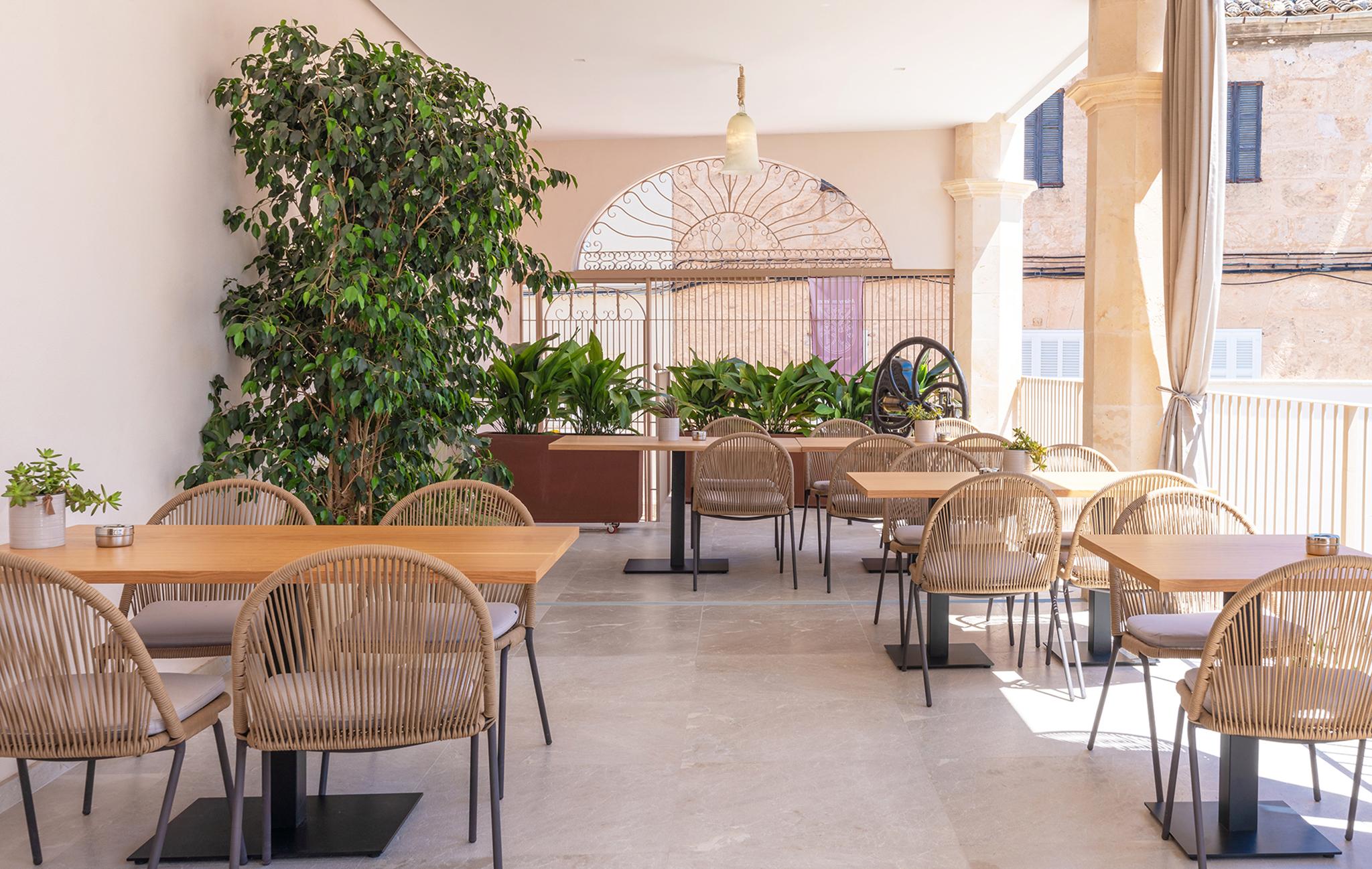 Ynaira Hotel & Spa อาริอานี ภายนอก รูปภาพ